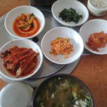 유천본동식당 Comida