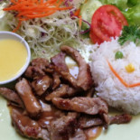 ดาดาชา บ้านสิงห์ Comida