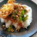 ร้านเจ้ชมพู อาหารตามสั่ง Comida