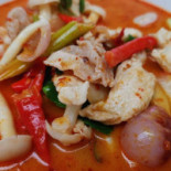 ป้ารุ่ง บ้านตามสั่งและผัดไทยเจ้าเก่า Comida