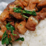 ป้ารุ่ง บ้านตามสั่งและผัดไทยเจ้าเก่า Comida