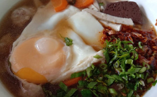 ร้านข้าวปุ้นซาว Comida