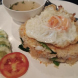 กินนี่ Comida