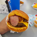 Hardee's Comida