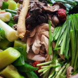 무던네능이닭칼국수 Comida