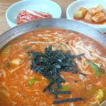 대우칼국수 Comida