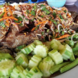 Lom Choi Comida