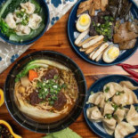 Lóu Xià Hóng Shāo Miàn Diàn Comida