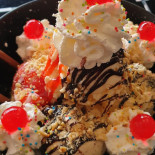 กินนี่ Comida