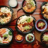 Yún Dǐng ā èr Má Là Shí Táng Yǒng Jí Diàn Comida
