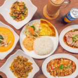 Jīn Shā Tǎ Comida