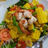 เล็กแหนมเนือง Comida