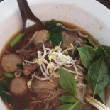 ก๋วยเตี๋ยวเนื้อรสเด็ดภูซาง Comida