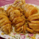 Mersing Seafood Dentro