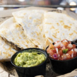 Illegal Pete's Colfax Ave Comida