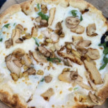 Urban Bricks Kitchen Comida