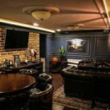 Local Pub Dentro