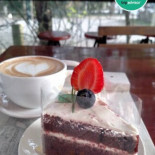 โมมอร์ เดอะ ฟาร์ม Comida