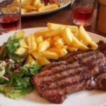 Aussie Pub Kamala food