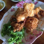 ครัวผู้ใหญ่จอย อาหารทะเล Comida