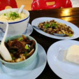 ร้านอาหาร เคียงดอยฟิชชิ่งปาร์ค Comida