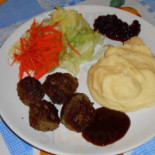 สมอลการ์เด้น บาร์ สเต๊กเฮ้าส์ Comida