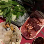 ร้านต้นประดู่ หมูกะทะ หาดทรายชุกโดน food