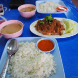 ข้าวมันไก่ทอดเจ๊แกะ food