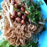 ลาบเป็ดคนลือ Comida