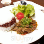 Deerio Kitchen Comida