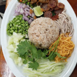 ฮอยอัน แหนมเนือง food