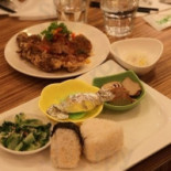Lǜ Hǎi Kā Fēi Comida
