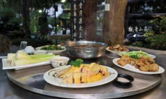 Guān Yīn Shān Zhuāng Zhī Sōng Yǔ Tíng Comida