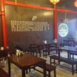Gǔ Zǐ Dēng 「shāo Kǎo、 Jū Jiǔ Wū」 Dentro