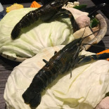 Shāo Píng Zi Dà Sì De Guō Yuán Lín Diàn Dentro