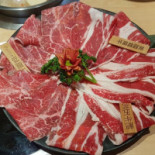 Tóng Nuǎn Xuǎn Guō Wù food