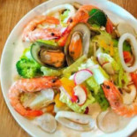 Bāng Bǐ Nuò Jī Lóng Comida