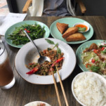 Tài Diào Pí Tài Shì Cān Jiǔ Guǎn Comida