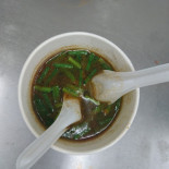Hóng Xī Shì Shāo Ròu Hǎi Xiān Yuān Yāng Guō Comida