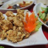 Restoring Warinee Tom Yam Dentro