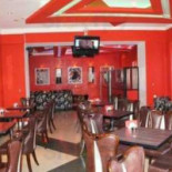 Gloss Cafe Dentro