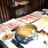 Kǎi Wēi Pí Jiǔ Wū Wǔ Hàn Guǎng Chǎng Diàn Comida