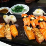 Yuán Qì Shòu Sī Xǐ Huì Chéng Diàn Comida