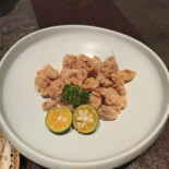 Jīng Jī Hǎi Wān Dà Jiǔ Diàn Comida