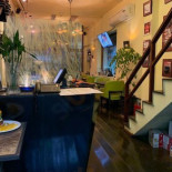 New York Style Steak And Burger Dentro