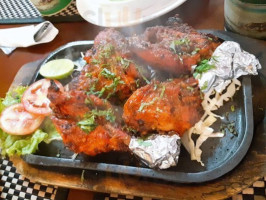 เอเวอเรสต์ อินเตอร์เนชั่นแนล ฟู๊ด Comida