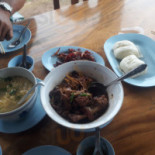 ร้านอาหาร เคียงดอยฟิชชิ่งปาร์ค Comida
