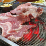 미가참숯생돼지갈비 Comida