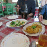 ห้องอาหารไม้แก้ว food