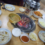 봄의마을 Comida